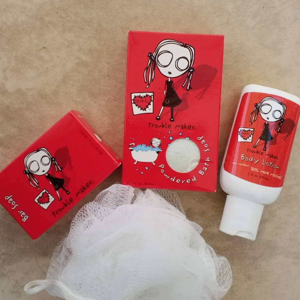 Trouble Maker Gift 4 piece Bath Set soap lotion